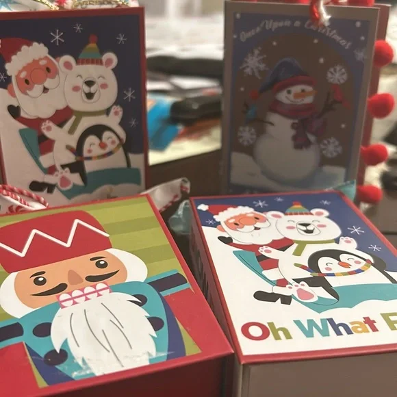 Gift boxes - Picture 1 of 2